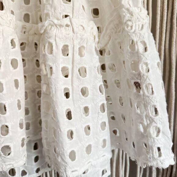 Surf Gypsy White Eyelet Coverup – Size Small, EUC - Picture 4 of 7